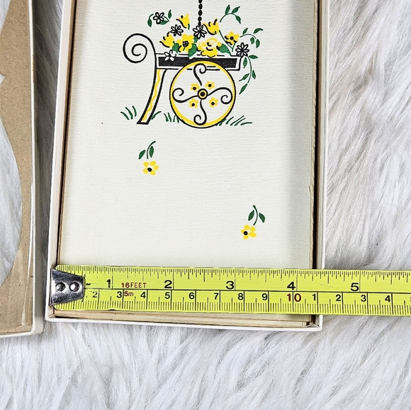 Vintage 60s Ephemera Paper Napkins Towelettes Yellow Spring Floral Easter Set 7 - Picture 4 of 4